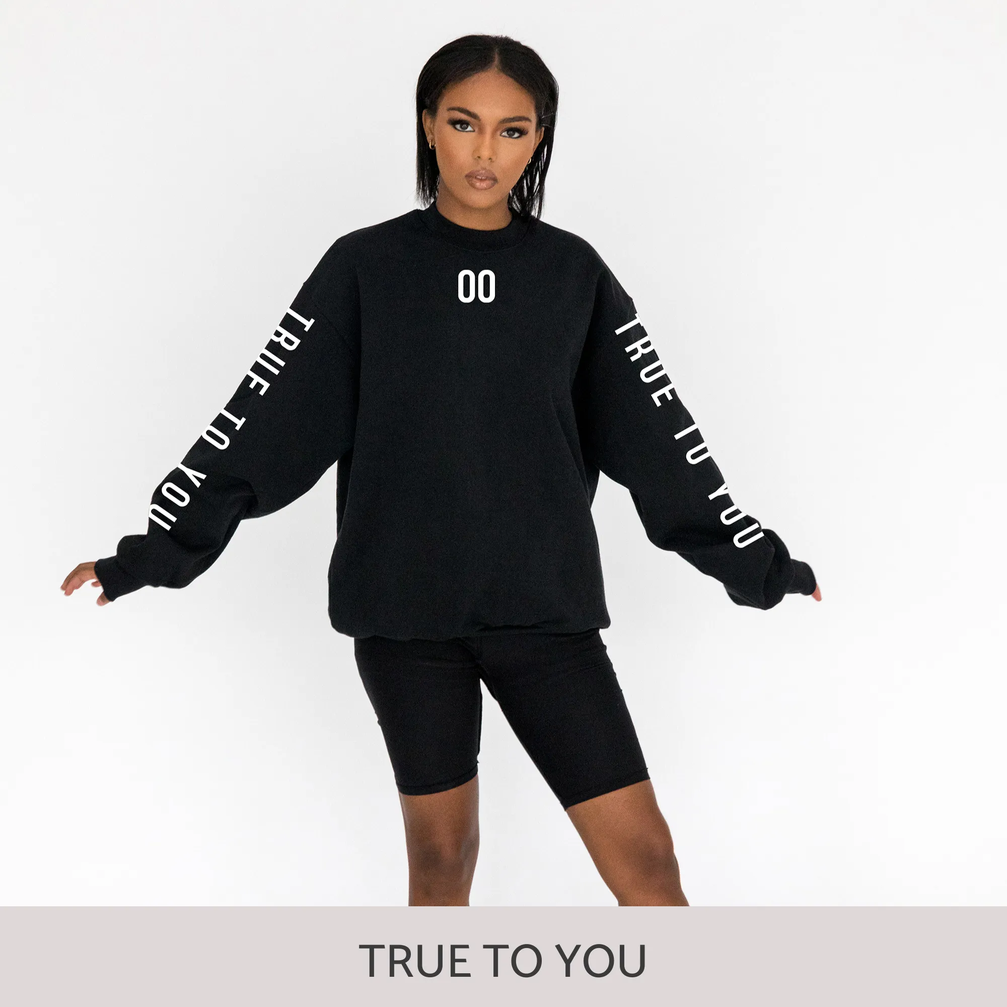 Sweatshirt in Black