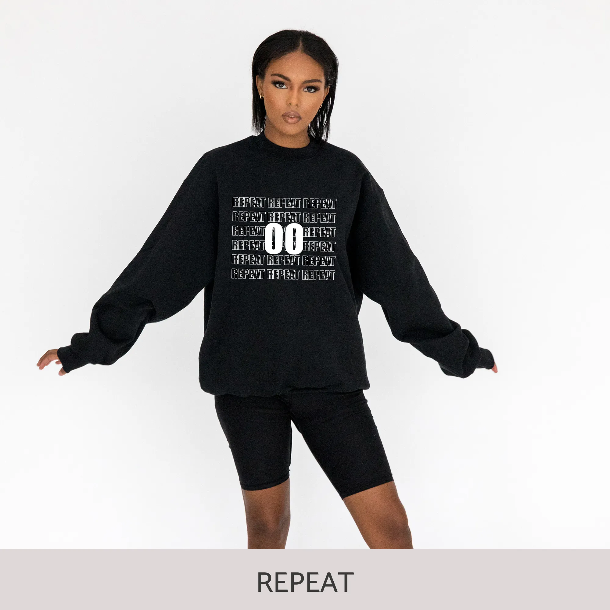 Sweatshirt in Black