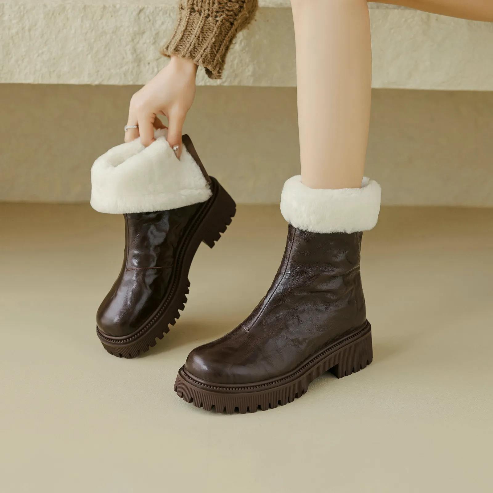 USS Shoes Reina Women's Platform Winter Ankle Boots