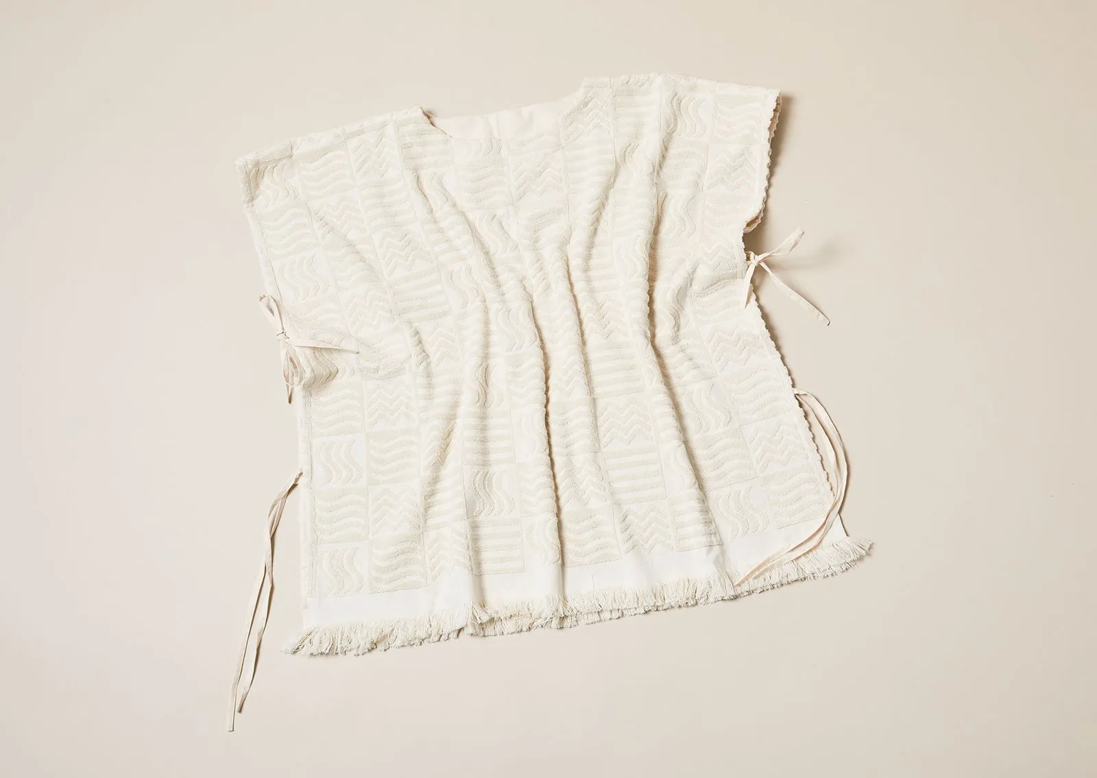 Wave Poncho - Ecru - One Size