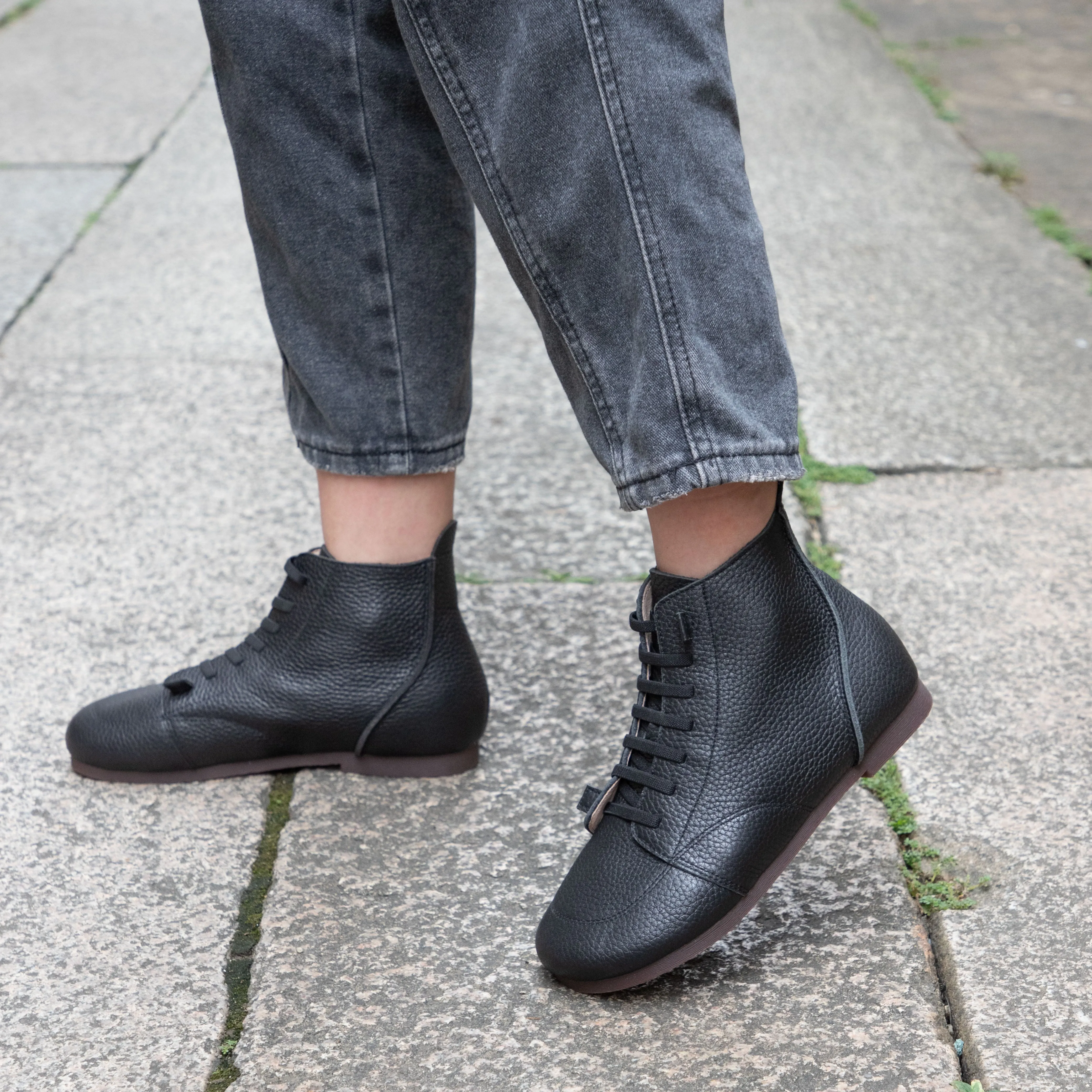 Women's Handmade Leather Flat Casual Lace-Up Boots