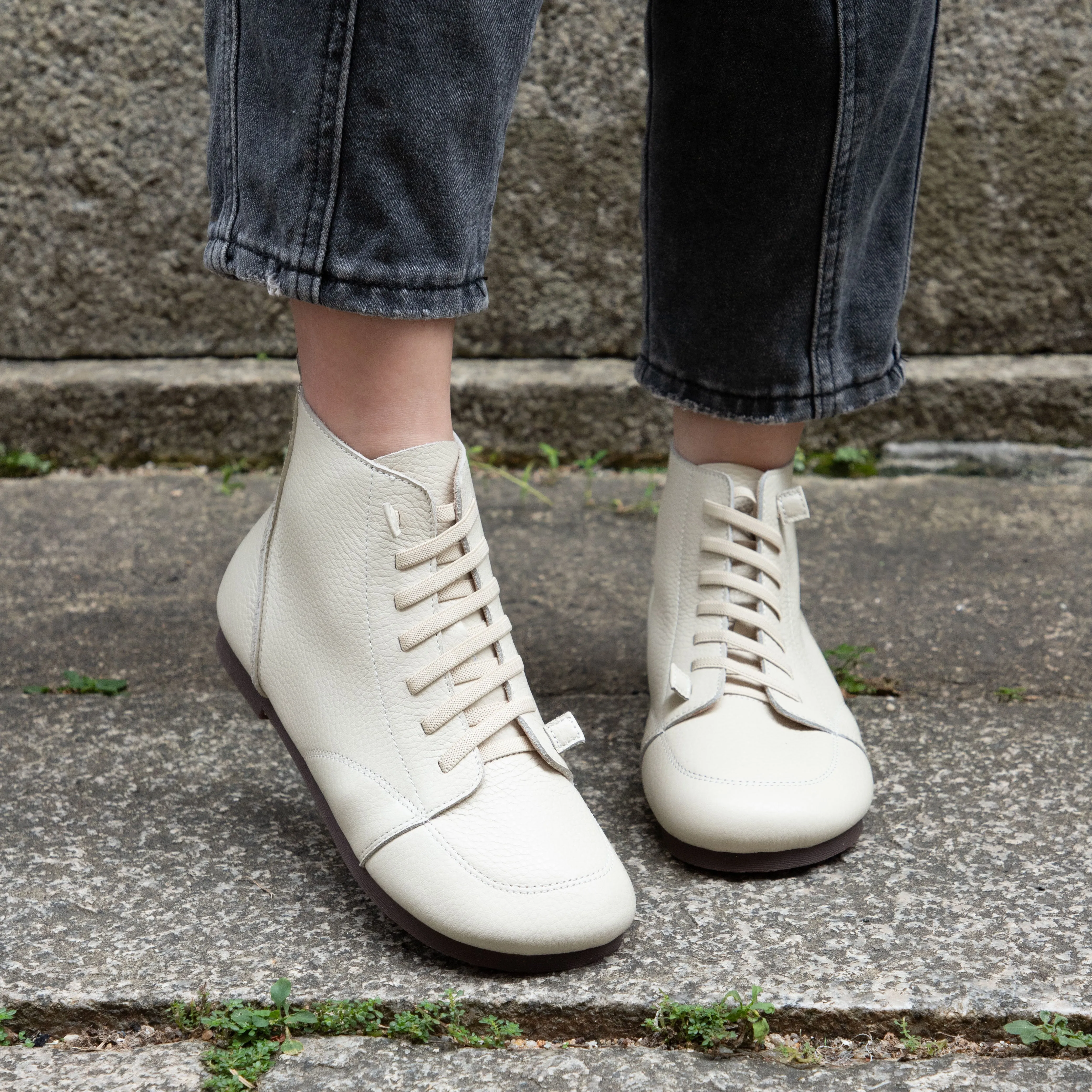 Women's Handmade Leather Flat Casual Lace-Up Boots